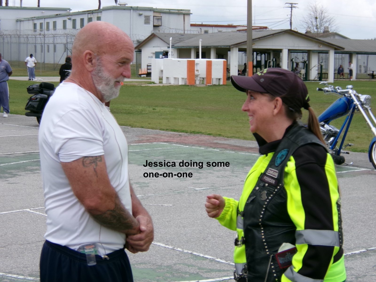 Team member talking one-on-one with an inmate